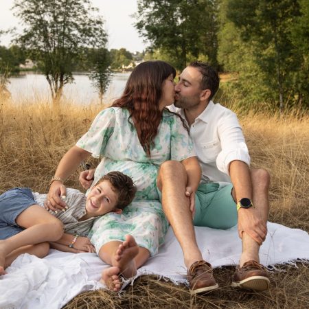 La photo FAMILLE (6).jpg a été réduite de 95.15 % le Jeudi 13 Août 2026 à 17:08 par Photo Réducteur v4.6 à télécharger sur https://www.emjysoft.com/
