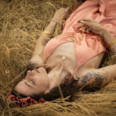 La photo emeline couleur (4).jpg a été réduite de 95.18 % le Samedi 15 Novembre 2025 à 18:11 par Photo Réducteur v4.6 à télécharger sur https://www.emjysoft.com/